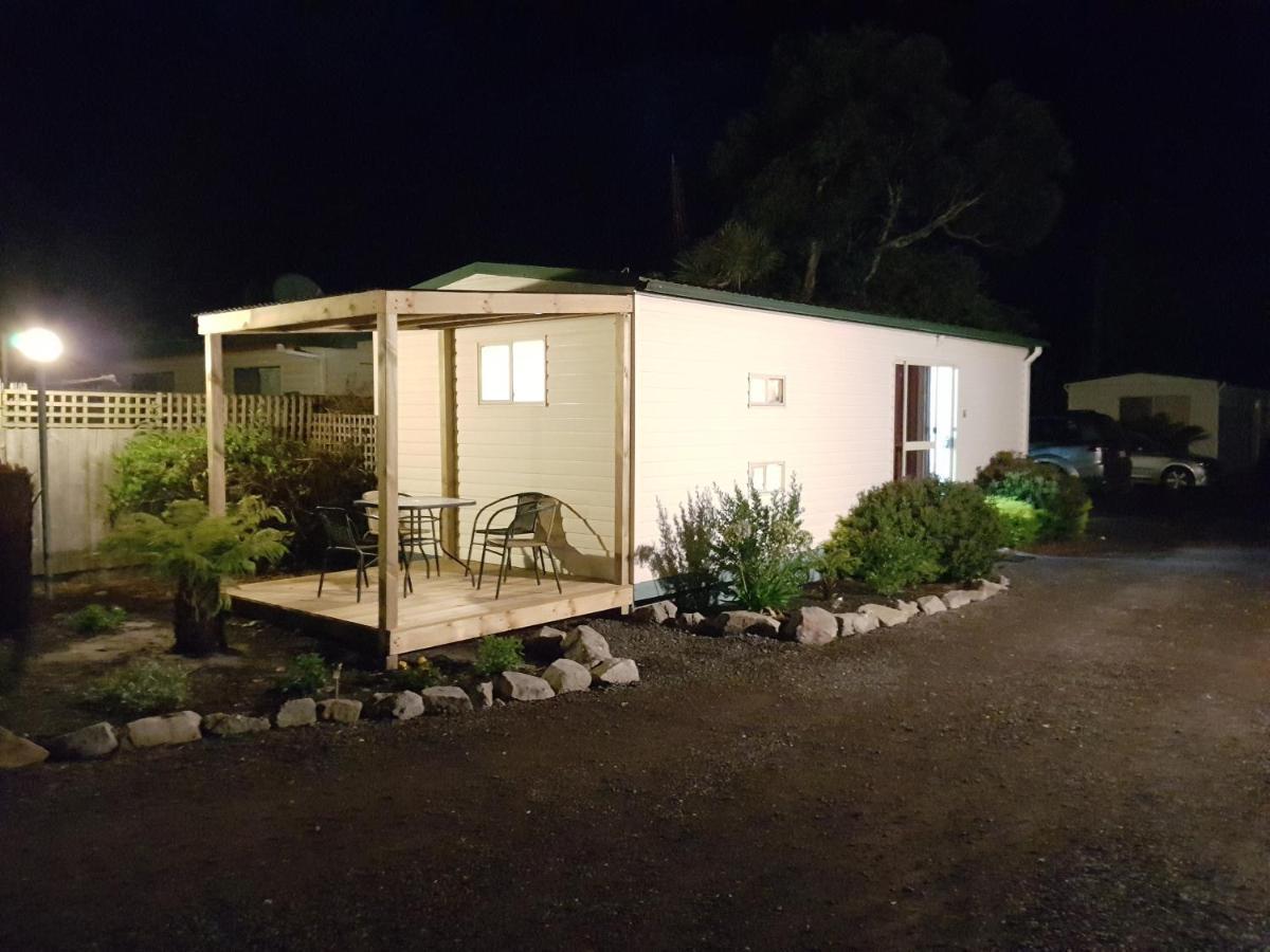 Strahan Retreat Holiday Park Exterior photo
