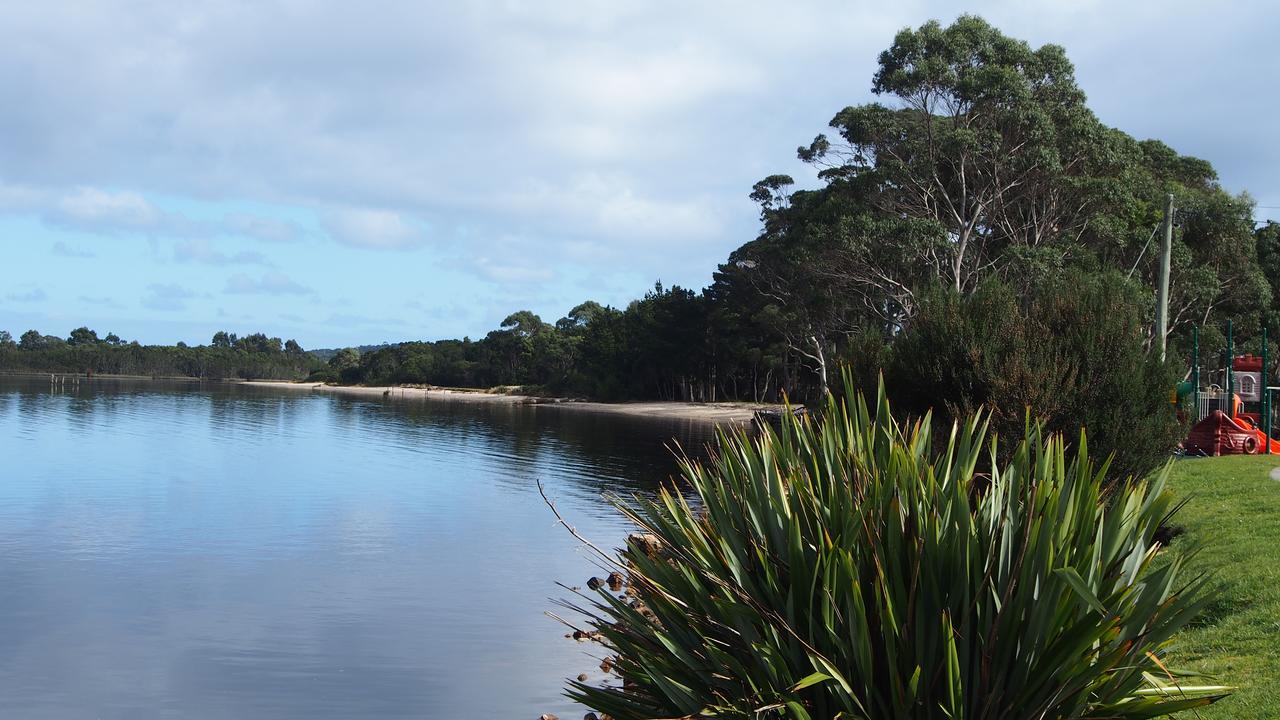 Strahan Retreat Holiday Park Exterior photo