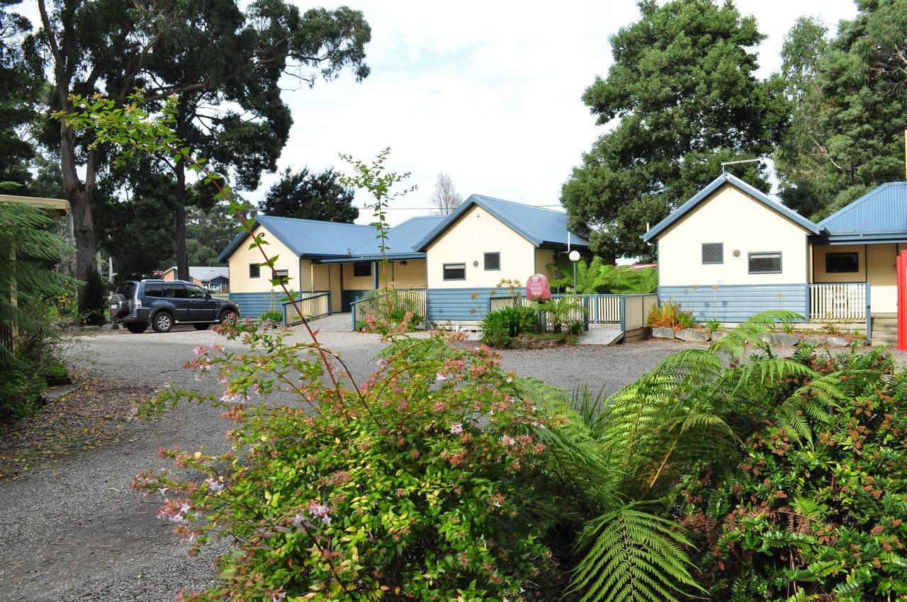 Strahan Retreat Holiday Park Exterior photo