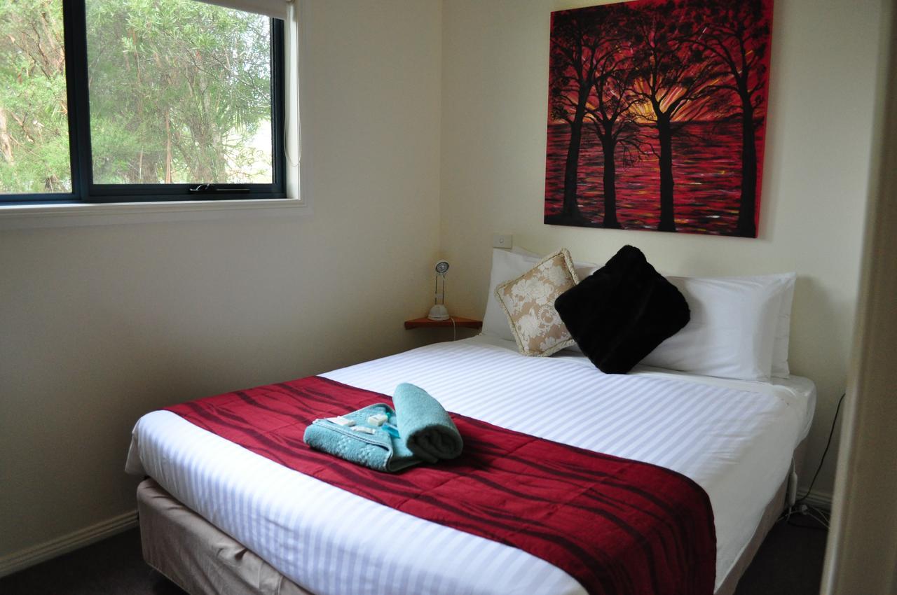 Strahan Retreat Holiday Park Exterior photo