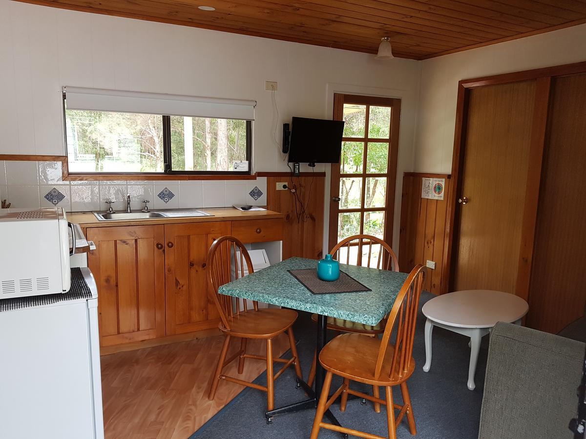 Strahan Retreat Holiday Park Exterior photo
